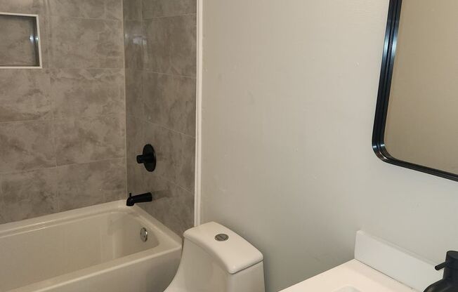 3 beds, 1 bath, $1,150