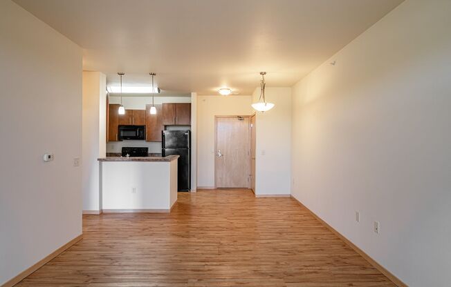 1 bed, 1 bath, 732 sqft, $1,390, Unit 318