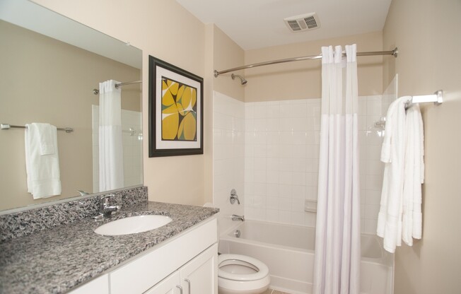 2 Bedroom Townhouse at the Woodlands! Schedule a tour today! Only $500 deposit!