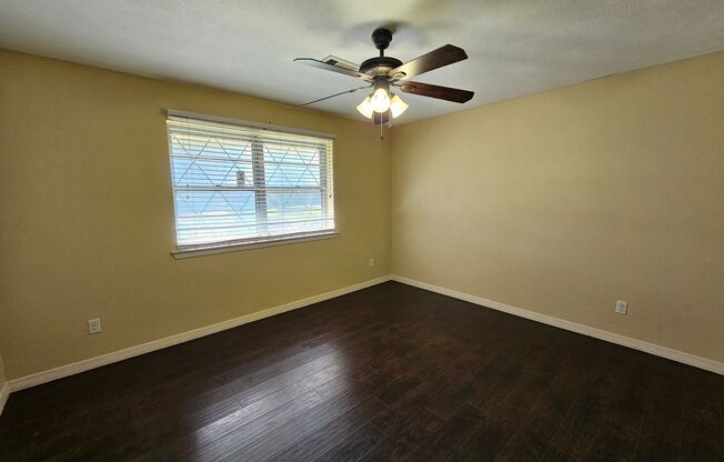 3 beds, 2 baths, $1,950