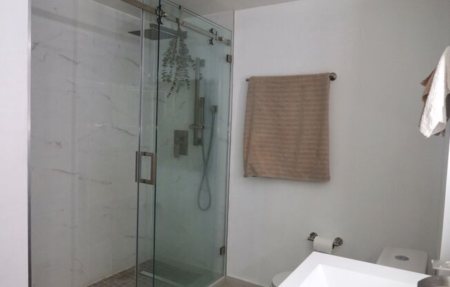 2 beds, 2 baths, 1,124 sqft, $2,600, Unit Bedroom 1