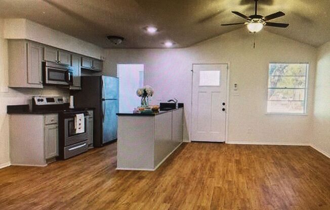 2 beds, 2 baths, 1,100 sqft, $1,525, Unit 2703
