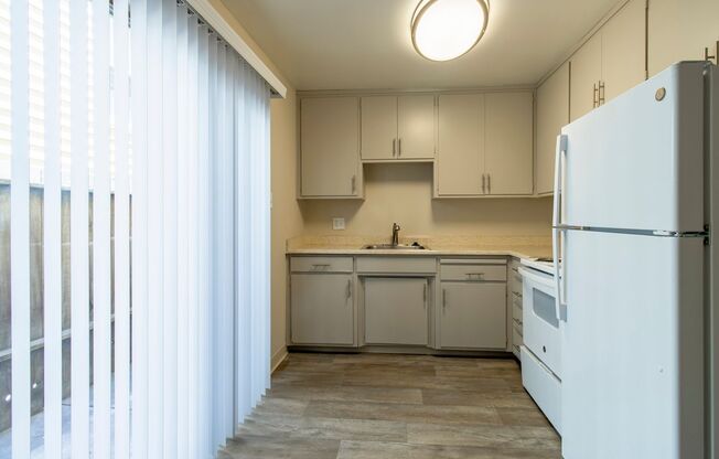 Camellia Court Apartments ~ Pet Friendly, Gated Access, On-Site Laundry