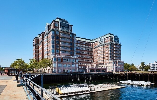 1 bed, 1 bath, 800 sqft, $4,400, Unit PH03