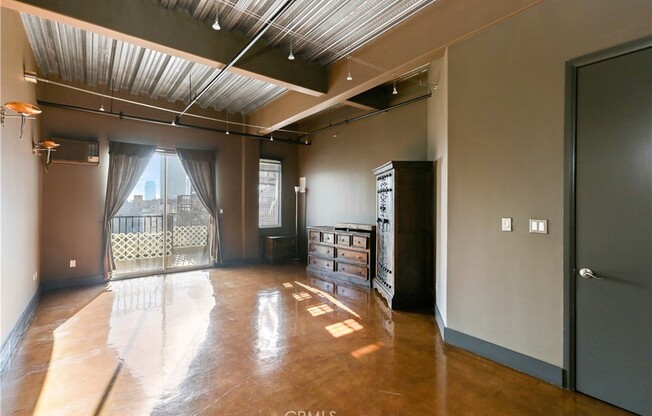 3 beds, 3 baths, 3,700 sqft, $6,990, Unit 1204