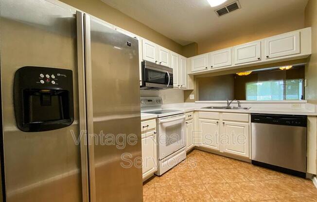 30305 LACLEDES LN