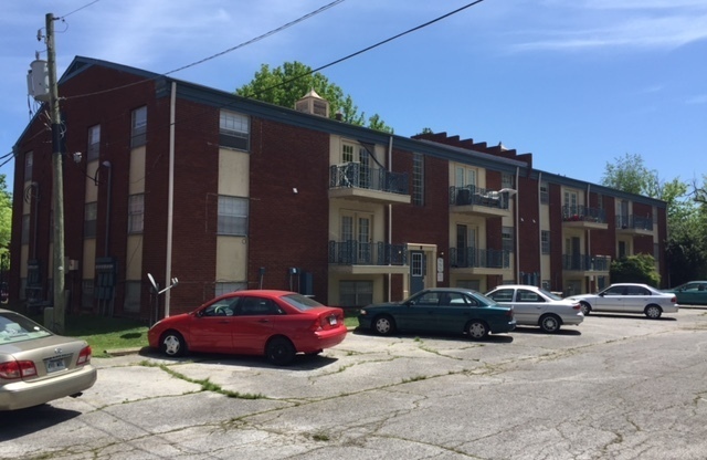 1 bed, 1 bath, 555 sqft, $700, Unit 46