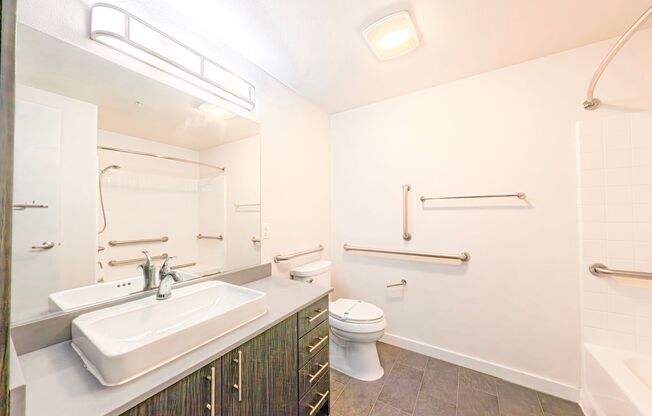 1 bed, 1 bath, 595 sqft, $1,850, Unit 102