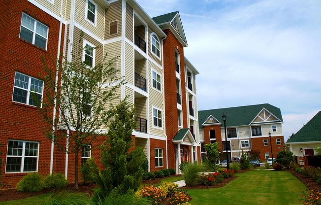 1 bed, 1 bath, $1,595, Unit 900-103