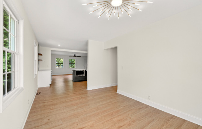 2706 TORBETT ST