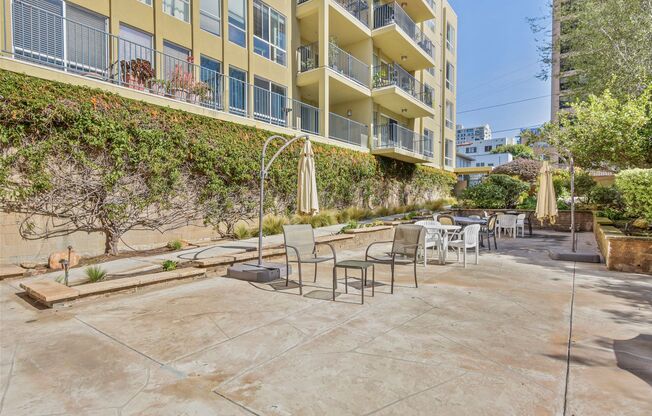 2 beds, 2 baths, $3,500, Unit # 3 A