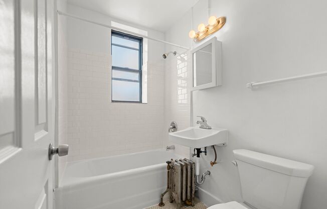Studio, 1 bath, 380 sqft, $1,650, Unit 137