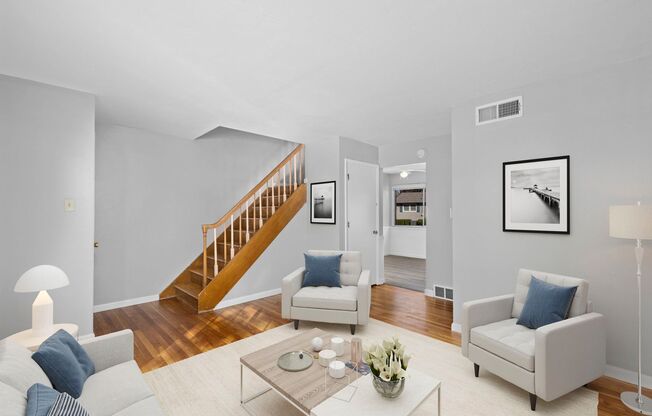 2 beds, 1.5 baths, 830 sqft, $1,300, Unit 9774 Lynntown Court