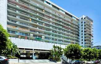 LUXURY APARTMENTS IN LOS ANGELES, CA