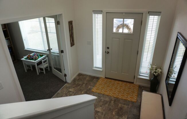 Amazing 3 Bedroom 3 Bath 2-Story Home in Airway Heights