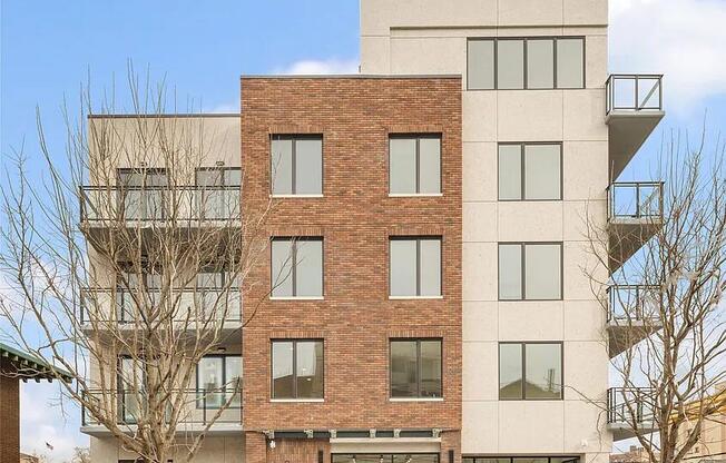2833 BRIGHTON 3 ST