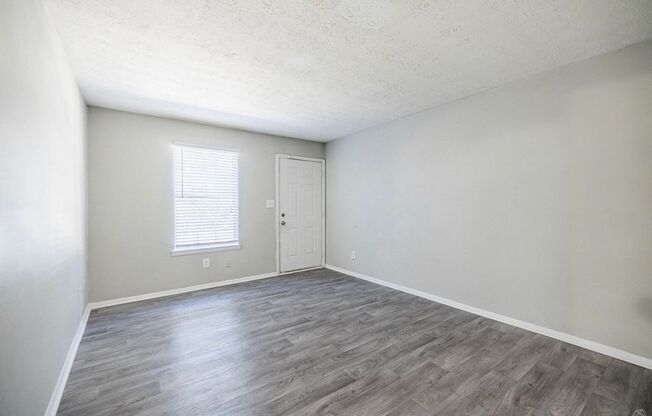 3 beds, 2 baths, 1,017 sqft, $1,395, Unit J129