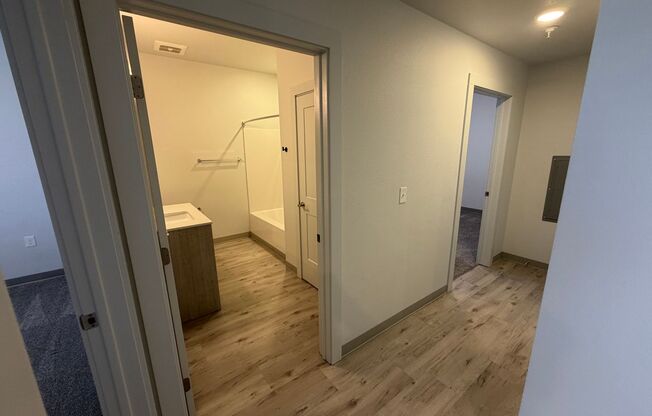 2 beds, 1 bath, 988 sqft, $1,545, Unit 101B