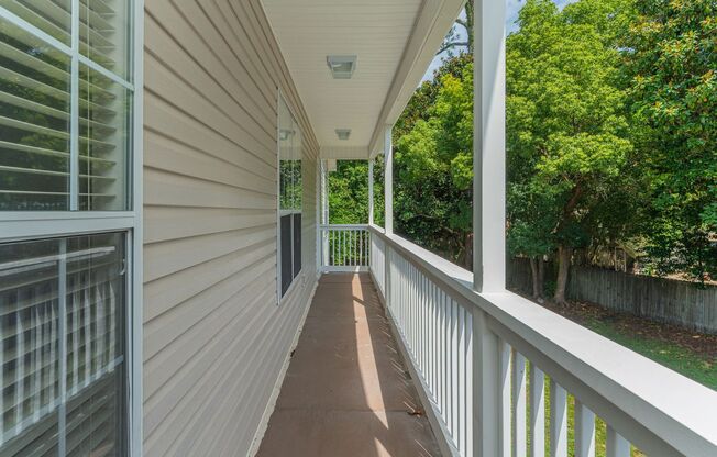 Spacious 3BR/3BA Townhome in PRIME location!!
