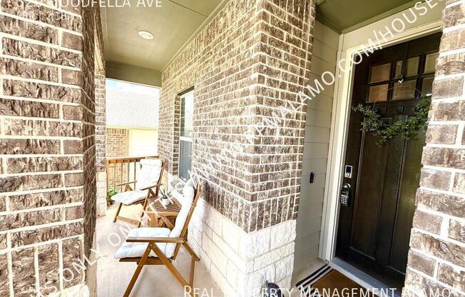 320 GOODFELLA AVE