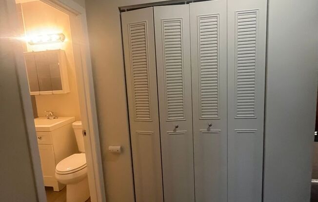 1 bed, 1 bath, 550 sqft, $1,300, Unit C311