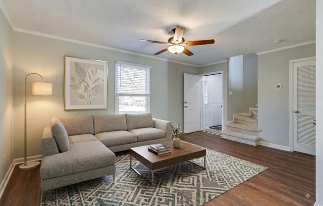 Beautifully Renovated Two Bedroom Duplex – Close to Downtown!