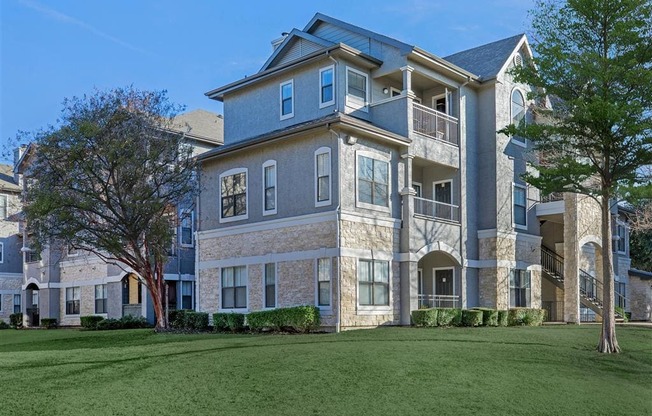 The_Vineyards_Exterior_5_Frisco_TX