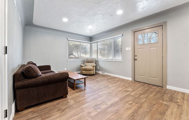 Updated Townhome in NE Park Hill!