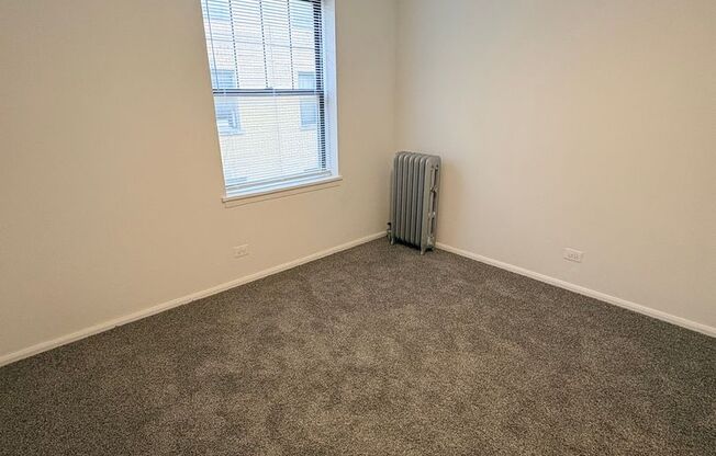 2 beds, 1 bath, 722 sqft, $1,150, Unit CA 133.5-2E