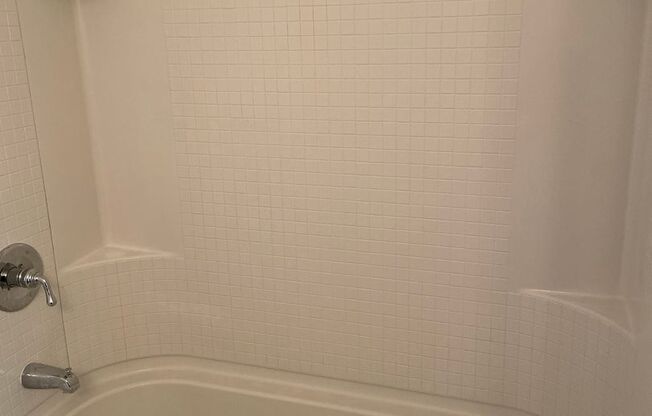 2 beds, 2.5 baths, 1,130 sqft, $1,800, Unit 3317