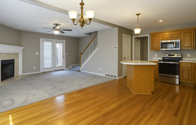 Spacious 3 Bed, 2.5 Bath Home in Kansas City North!