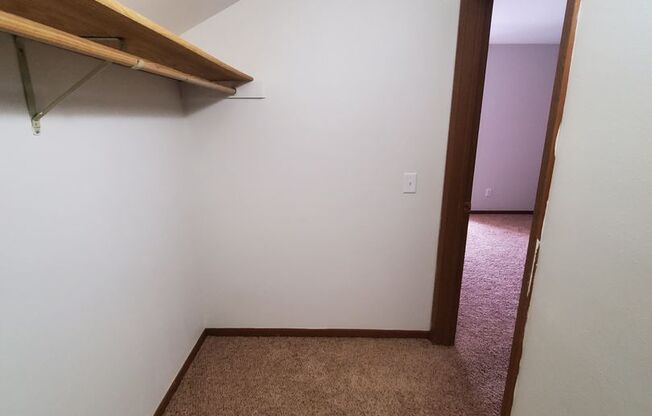2 beds, 1.5 baths, 950 sqft, $1,434, Unit 5811-2A