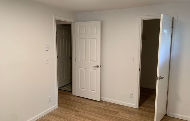 2 beds, 1 bath, 700 sqft, $1,750, Unit 001