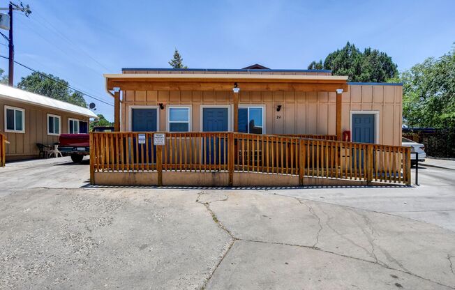 Studio, 1 bath, 225 sqft, $900, Unit Unit 19