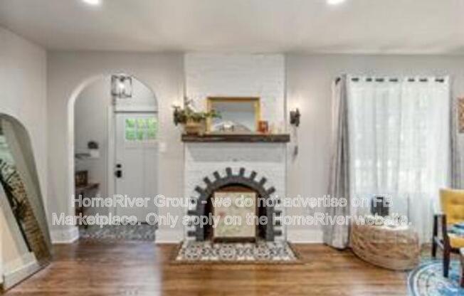 115 S KNOXVILLE AVE