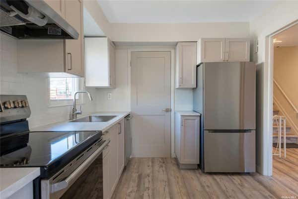 3 beds, 2 baths, 1,600 sqft, $3,500, Unit 2