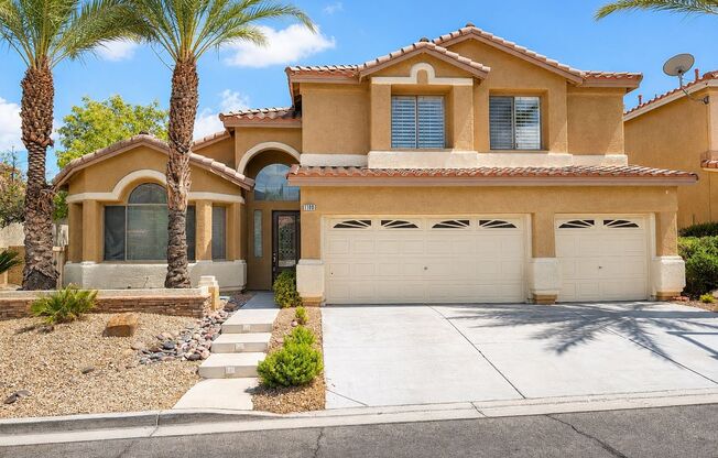 Heart of Summerlin 5 Bedroom with a Sparkling Pool