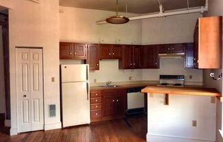 1 bed, 1.5 baths, 1,000 sqft, $1,400