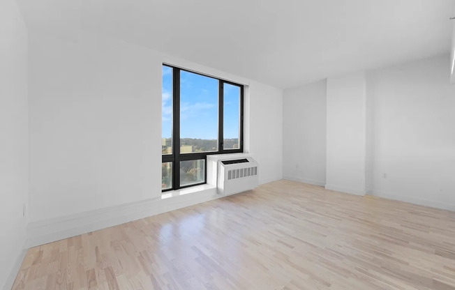 Studio, 1 bath, $2,795, Unit 18F