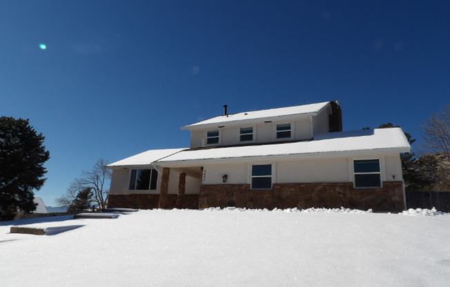 2455 STONERIDGE DR