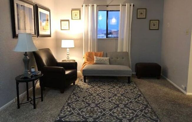 Plaza Del Sol Apartments