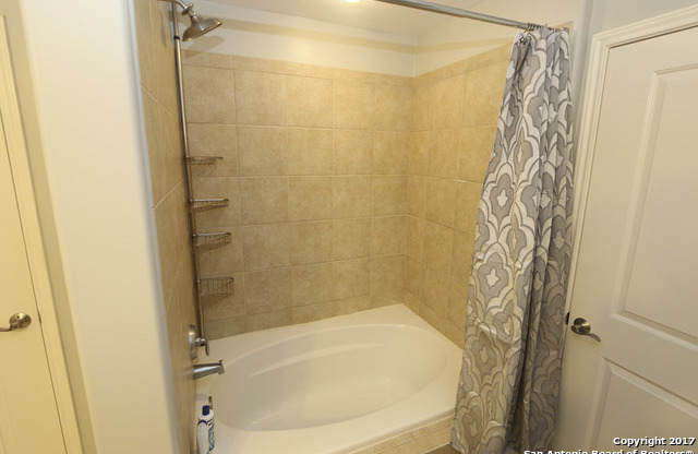 1 bed, 1 bath, $2,050, Unit # 301