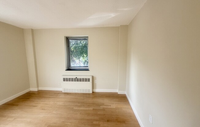 1 bed, 1 bath, 527 sqft, $2,000, Unit 10
