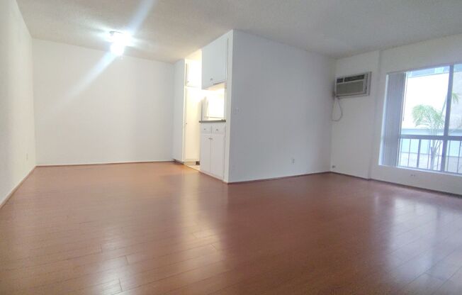 1 bed, 1 bath, $1,895, Unit 9