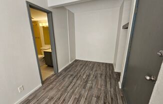 Studio, 1 bath, $495, Unit 202