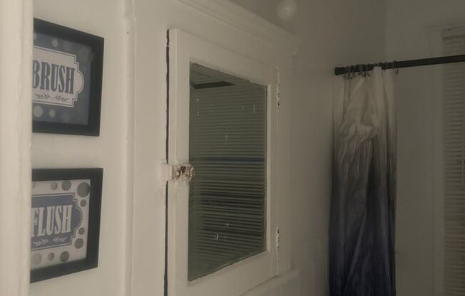 2 bedroom/ 1 bathroom Detroit's Westside Home