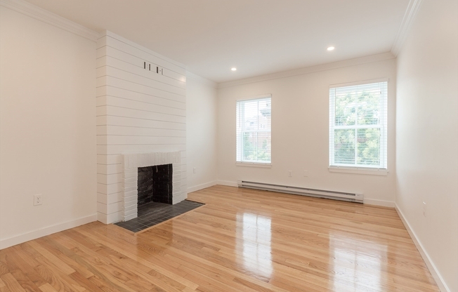 99 W. Springfield Street
