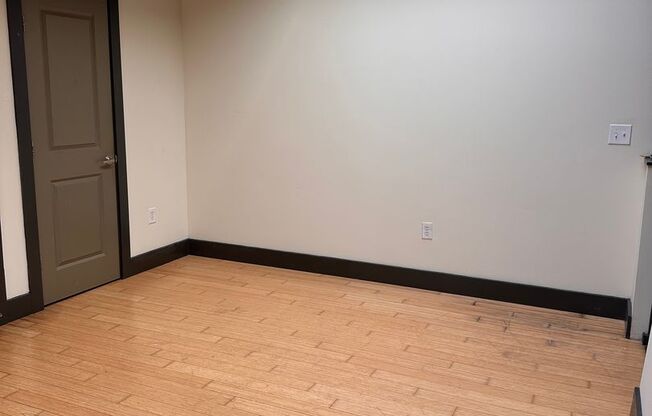 2 beds, 2 baths, 850 sqft, $1,399, Unit APT 106