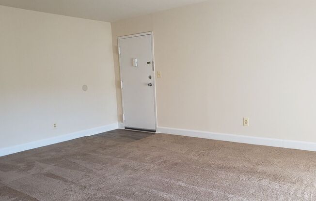 2 beds, 1.5 baths, 1,050 sqft, $2,025, Unit 3347 #101