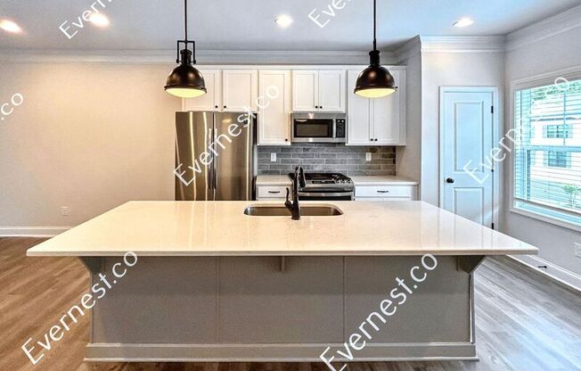 428 STOVALL PL